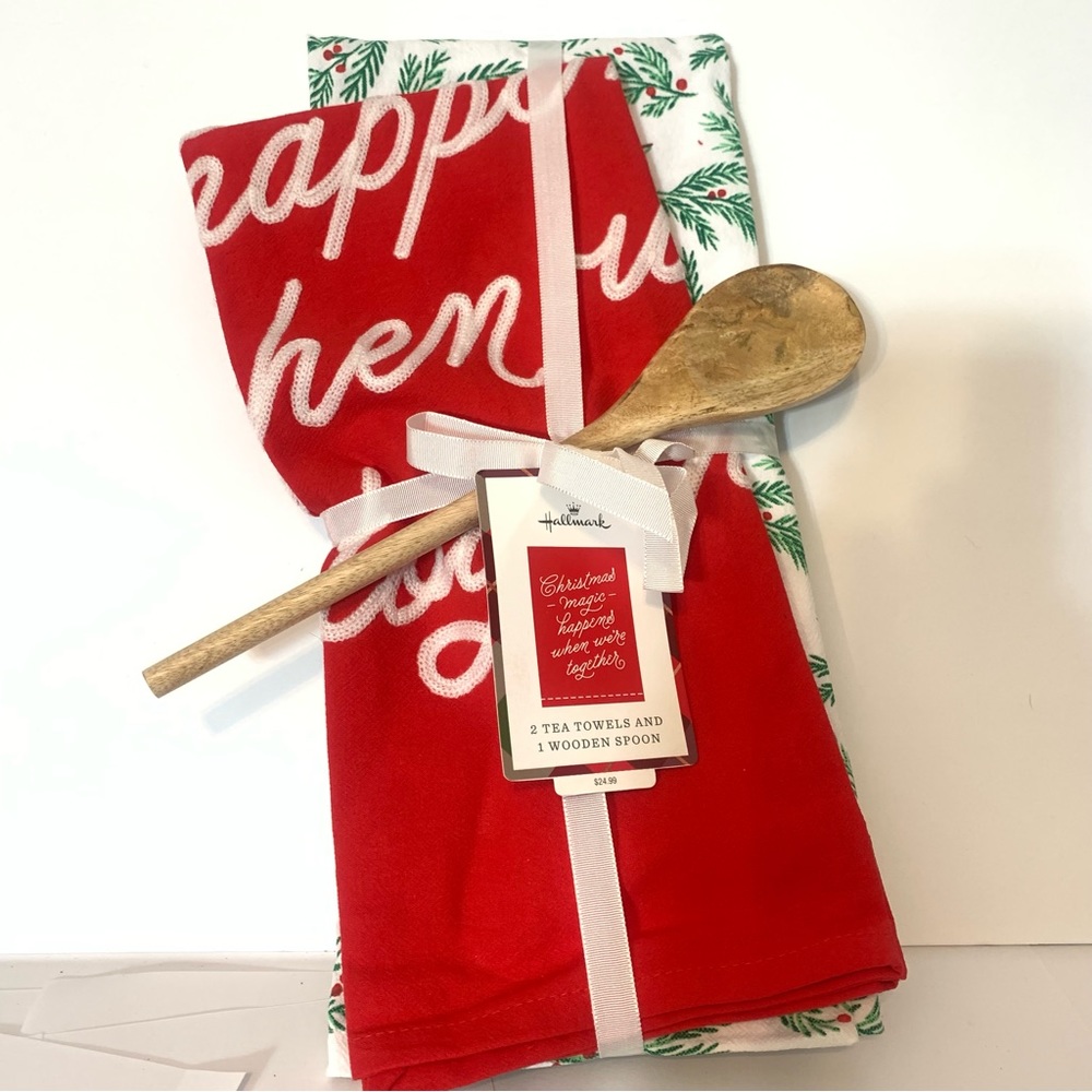 2 Tea Towels & Spoon gift set. NWT